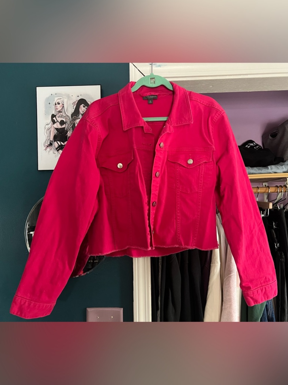 BOLD elements Cropped Bright Pink Denim Jacket